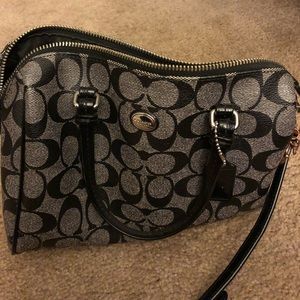 Coach Purse Medium-Small